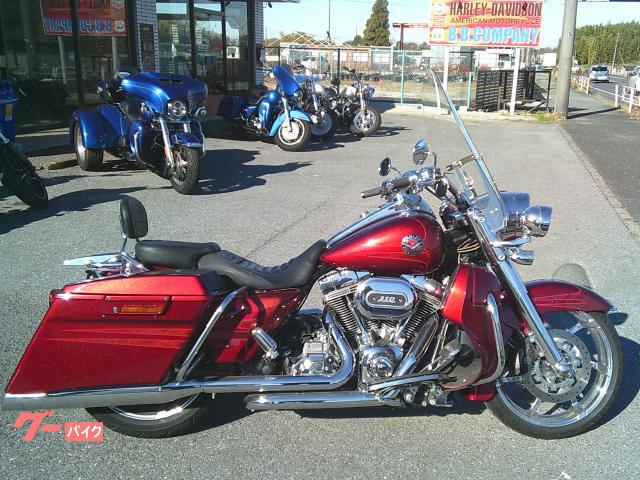 ＣＶＯ　ＦＬＨＲＳＥ　ロードキング　２０１３Ｙ　バックギヤ　独立エキパイ　スリップオンマフラー　ウインドシールド　ライトバイザー付