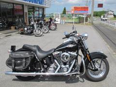 ＨＡＲＬＥＹ−ＤＡＶＩＤＳＯＮ　ＦＬＳＴＳＣ　スプリンガークラシック　２００６ｙ　キャブレターモデル　サドルバッグ　エンジンガード　ＥＴＣ付き