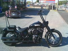 ＨＡＲＬＥＹ−ＤＡＶＩＤＳＯＮ　ＦＸＢＢ　ソフテイルストリートボブ　２０１８Ｙ　フォークカバー　１４インチハンドル　ケラーマンウインカー　シーシーバー付き