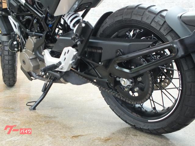 スヴァルトピレン401 フライスクリーン HUSQVARNA スヴァルトピレン401・ミツバ製ETC・純正