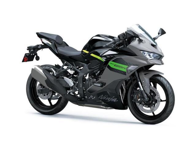 自転車　バイク　新古品 カワサキ Ninja ZX－25R SE 2026年モデル 新車