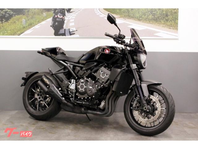 ＣＢ１０００Ｒ　モリワキＳ／Ｏマフラー　ＵＳＢソケット　スクリーン　ラジエターコアガード　ＥＧガード　Ｓシートカバー