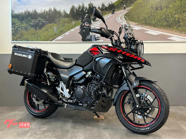 Ｖ−ストローム２５０ＡＢＳ　グリップヒーター　エンジンガード　マルチバー　パニアケース　ヘルメットロック　タンクパッド