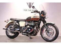 ＴＲＩＵＭＰＨ　ボンネビルＴ１００　空冷モデル・クイックリリーススクリーン付