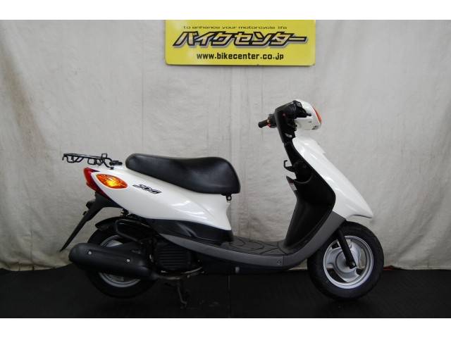 ＪＯＧ　ニューパールホワイト　２００９年式　インジェクション車