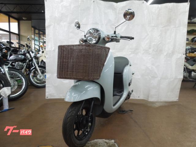 オートショップable 02102008H ホンダ ジョルノ シルバー 関東圏内 即日配送 激安配送料金3000円〜。 他にも多数出品中！！オートショップableで検索♩ 修理や買取も可能です！クレジット分割、代引き支払い可能！平均在庫日数3日 業者卸にも ホンダ ジョルノ 2018年モデル フロントバスケット付｜バイク