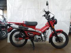 ホンダ　ＣＴ１２５ハンターカブ　２０２０年モデル　グリップヒーター　ＵＳＢソケット　ヘルメットホルダー