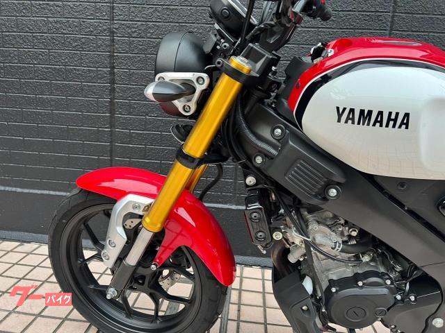 ヤマハ XSR155 並行輸入 ヨシムラマフラー LEDヘッド ヤマハ XSR155 並行輸入 ヨシムラマフラー LEDヘッド