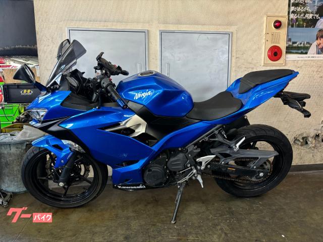 【中古美品】ギラ250 カワサキ Ninja 250 2018モデル キャンディープラズマ