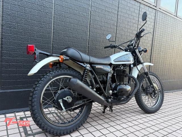 カワサキ 250TR 2005年モデル ポーラホワイト 5速MT