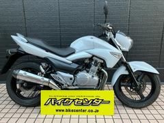 スズキ　ＧＳＲ２５０　ＧＪ５５Ｄ型　パールグレッシャーホワイト　６速ＭＴ　インジェクション