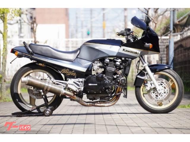 ＧＰＺ９００Ｒ　１９９１年式　Ａ８　フルエキゾーストマフラー　オーリンズリアサスペンション　バーハンドル　バックステップ　フェンダ