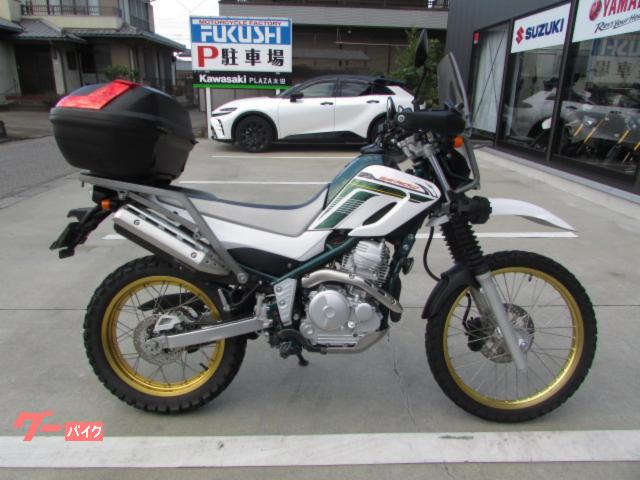 セロー２５０　ファイナル　２０２０年モデル　ＧＩＶＩトップケース　ＰＩＡＡフォグランプ　グリップヒーター　ＥＴＣ２．０　　ＵＳＢ