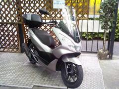 ホンダ　ＰＣＸ１５０　ロングスクリーン　盗難防止アラーム　リアＢＯＸ