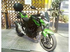 カワサキ　Ｚ４００　ＥＴＣ　グリップヒーター　ＵＳＢ　スライダー　リアキャリア