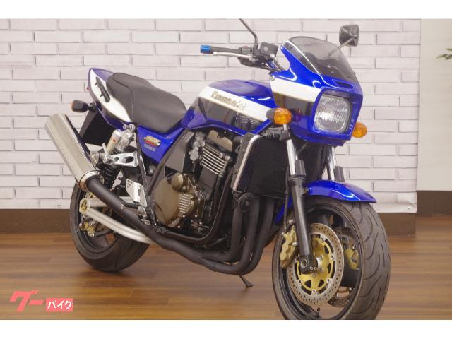 カワサキ ZRX1200R 2002年モデル ハンドルバー変更済