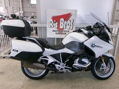 ＢＭＷ　Ｒ１２５０ＲＴ　ナビ・ローダウン・ローシート・エンジンガード・マフラー・トップボックス・ＥＴＣ付き