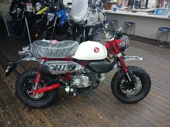 ホンダ　モンキー１２５ミレニアムレッド２２０２４年モデルｊｂ０５型５速ミッションＬＥＤヘッドランプ