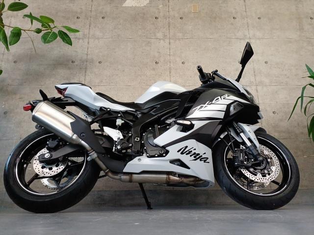 カワサキ Ninja ZX－4R SE｜オートスペースゼウス