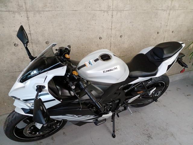 カワサキ Ninja ZX－4R SE｜オートスペースゼウス
