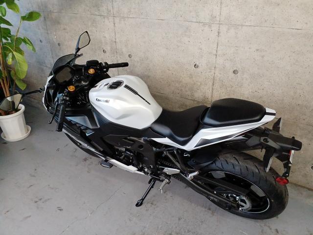カワサキ Ninja ZX－4R SE｜オートスペースゼウス