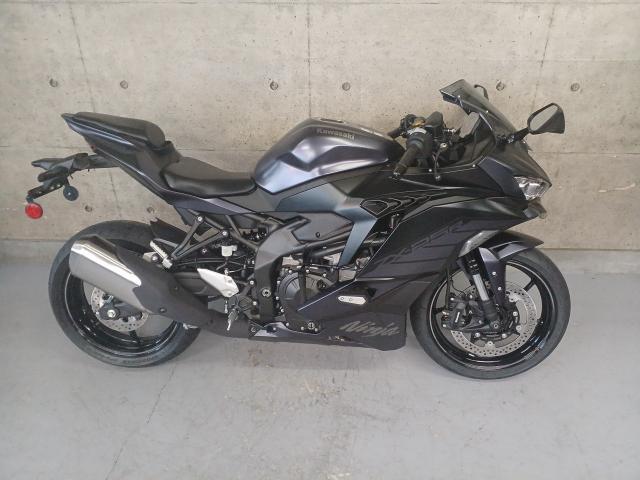 seです 2025 Ninja ZX-4R SE モーターサイクル |株式会社カワサキ