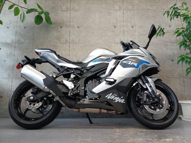 カワサキ Ninja ZX－4R SE｜オートスペースゼウス 鎌田店