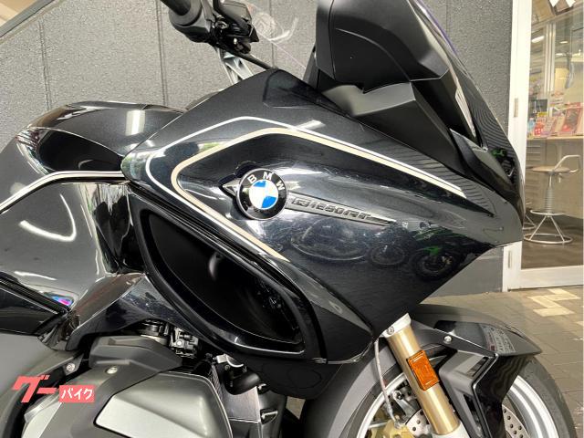 【超美品】BMWr1250rt 719オプションブラウンシート(3点) BMW Motorrad「R18」シリーズ向けの高品質なオプションパーツ