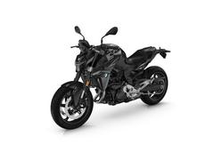 ＢＭＷ　Ｆ９００Ｒ　２０２５年モデル　ツーリング