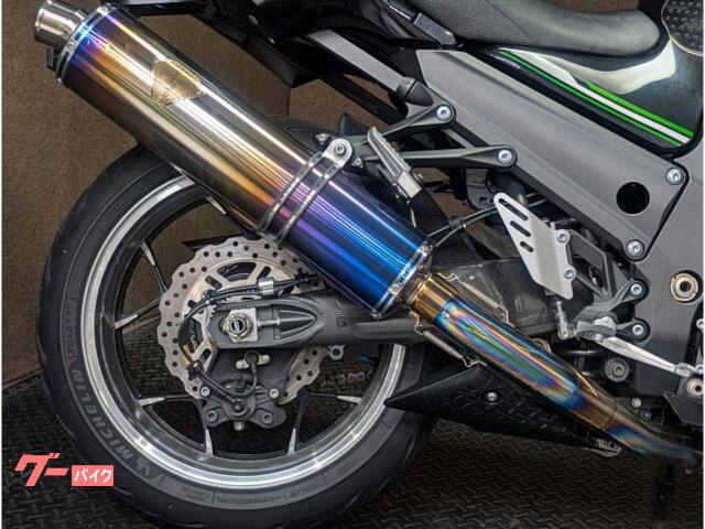 カワサキ Ninja ZX－14R カーボンパーツ／ワイバン／LED