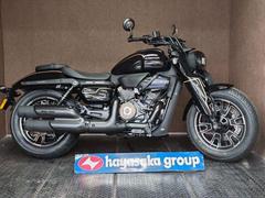 ＱＪＭＯＴＯＲ　Ｖ型エンジン　ＬＥＤ灯火類　ベルト駆動　最新設計　最新デザインの４００ｃｃクルーザー