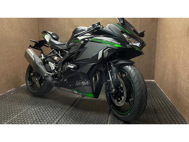 カワサキ Ｎｉｎｊａ ＺＸ－４Ｒ ＳＥ｜ハヤサカサイクル 泉バイパス店 