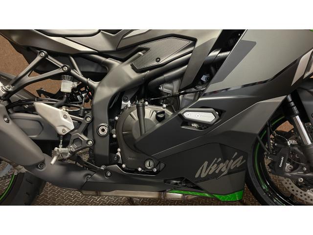 カワサキ Ｎｉｎｊａ ＺＸ－４Ｒ ＳＥ｜ハヤサカサイクル 泉バイパス店 