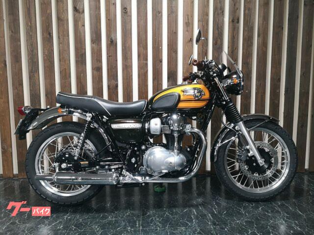 Ｗ８００