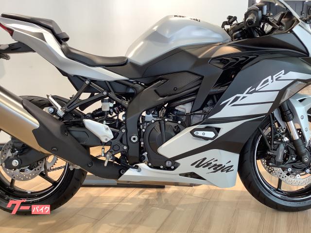 カワサキ Ninja ZX－4R SE ETC2．0 USB ハンドル