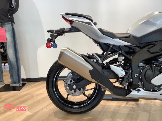 カワサキ Ninja ZX－4R SE ETC2．0 USB ハンドル