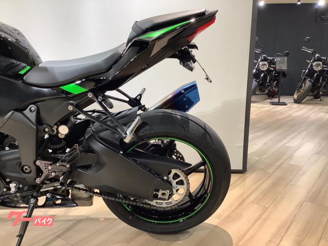 カワサキ Ninja ZX－6R マフラー アクスルスライダー USB