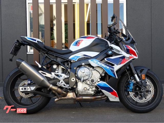 Ｍ１０００Ｒ　ＢＭＷ認定中古車　鍛造ホイール　グリップヒーター　空気圧センサー　シフトアシスト　クルーズコントロール　ＥＴＣ２．０