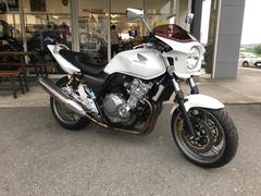 ホンダ　ＣＢ４００Ｓｕｐｅｒ　Ｆｏｕｒ　ＶＴＥＣ　Ｒｅｖｏ　前後タイヤ交新品