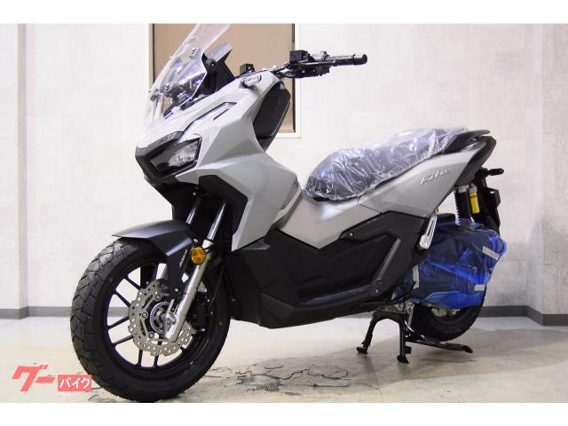 ホンダ ＡＤＶ１６０ ＡＢＳ ２０２３年モデル・８ＢＫ－ＫＦ５４型・新型ｅＳＰ＋ ４バルブエンジン搭載・トルクコントロール付  ５６４５８｜（有）ＴＯＷＮＳ ｜新車・中古バイクなら【グーバイク】