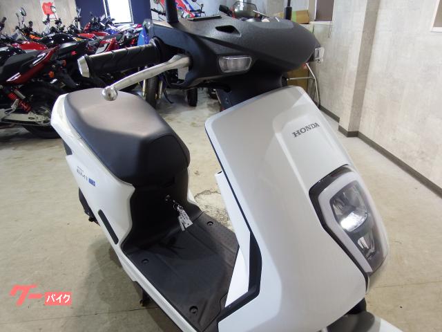 ホンダ EM1 e： 新型EVスクーター・新車メーカー保証継承  