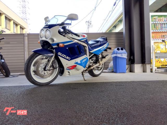 スズキ ＧＳＸ－Ｒ１１００ １９８９年型逆輸入車ＧＶ７３Ａ型・油冷エンジン・ノーマル車 ６３８６６｜（有）ＴＯＷＮＳ  ｜新車・中古バイクなら【グーバイク】