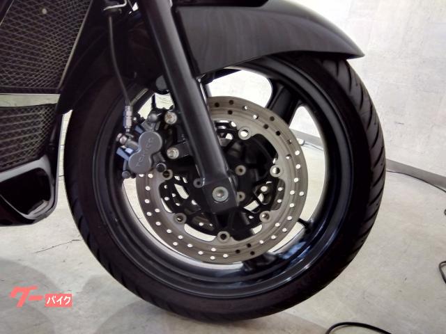 カワサキ GPZ1100 水冷DOHC4気筒・キャブレターO