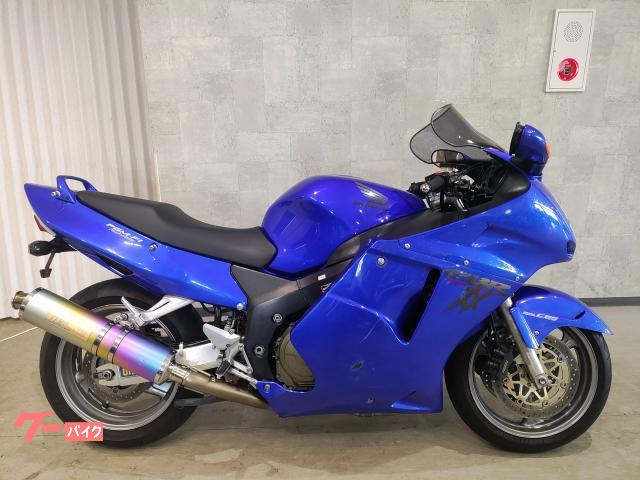 ＣＢＲ１１００ＸＸ　逆輸入車ＦＩ１９９９年モデル・モリワキチタンマフラー付　７０３６６