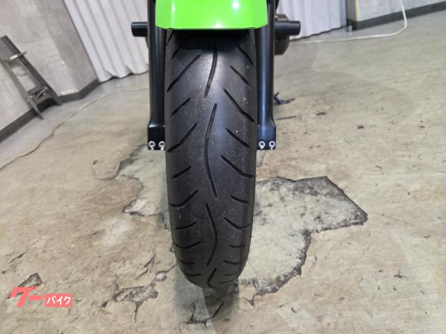 カワサキ ZXR400 2007年モデル・ZR400E7F