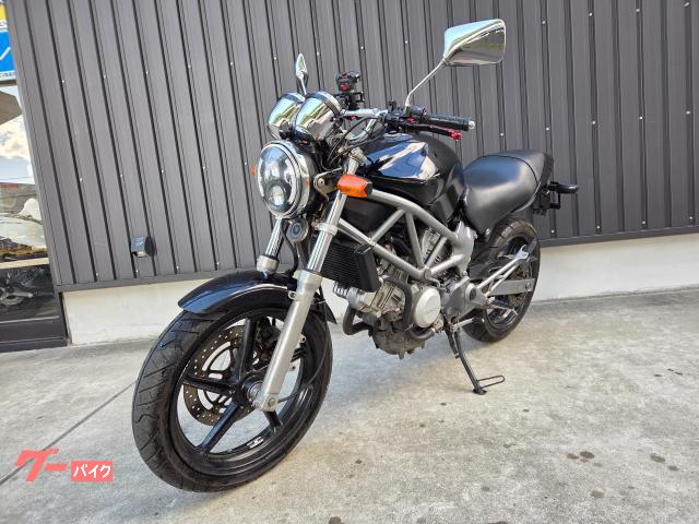 ホンダ VTR250 2003年型・キャブレター仕様後期型