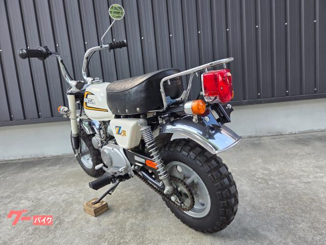 ホンダ モンキー 1974年Z50J型・折りたたみ式ハンドル・4