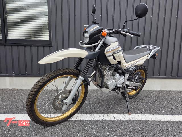 セロー250　２０１４年モデル　ＤＧ１７Ｊ型　ベージュ 　オフロード　オフ車 ヤマハ セロー250 2014年DG17J型リヤキャリア付き