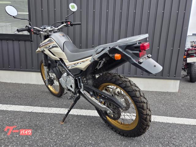 セロー250　２０１４年モデル　ＤＧ１７Ｊ型　ベージュ 　オフロード　オフ車 ヤマハ セロー250 2014年DG17J型リヤキャリア付き