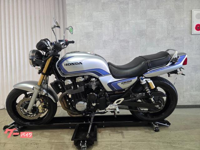 ホンダ CB750 教習車仕様車 スペンサーカラー外装装着・カスタム